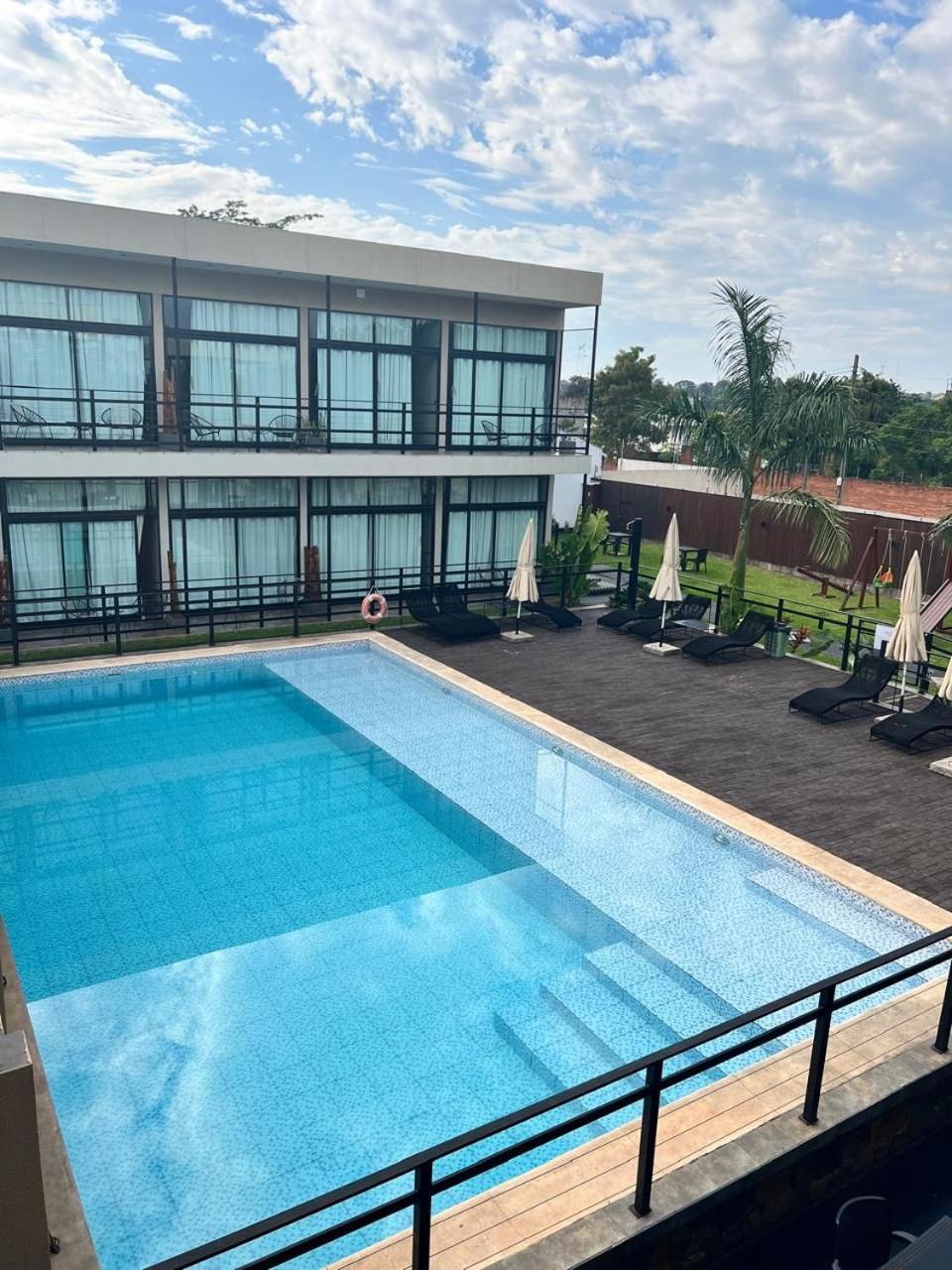 Paraiso Natural Apart & Hotel Iguazu ปูแอร์โตอีกวาซู ภายนอก รูปภาพ