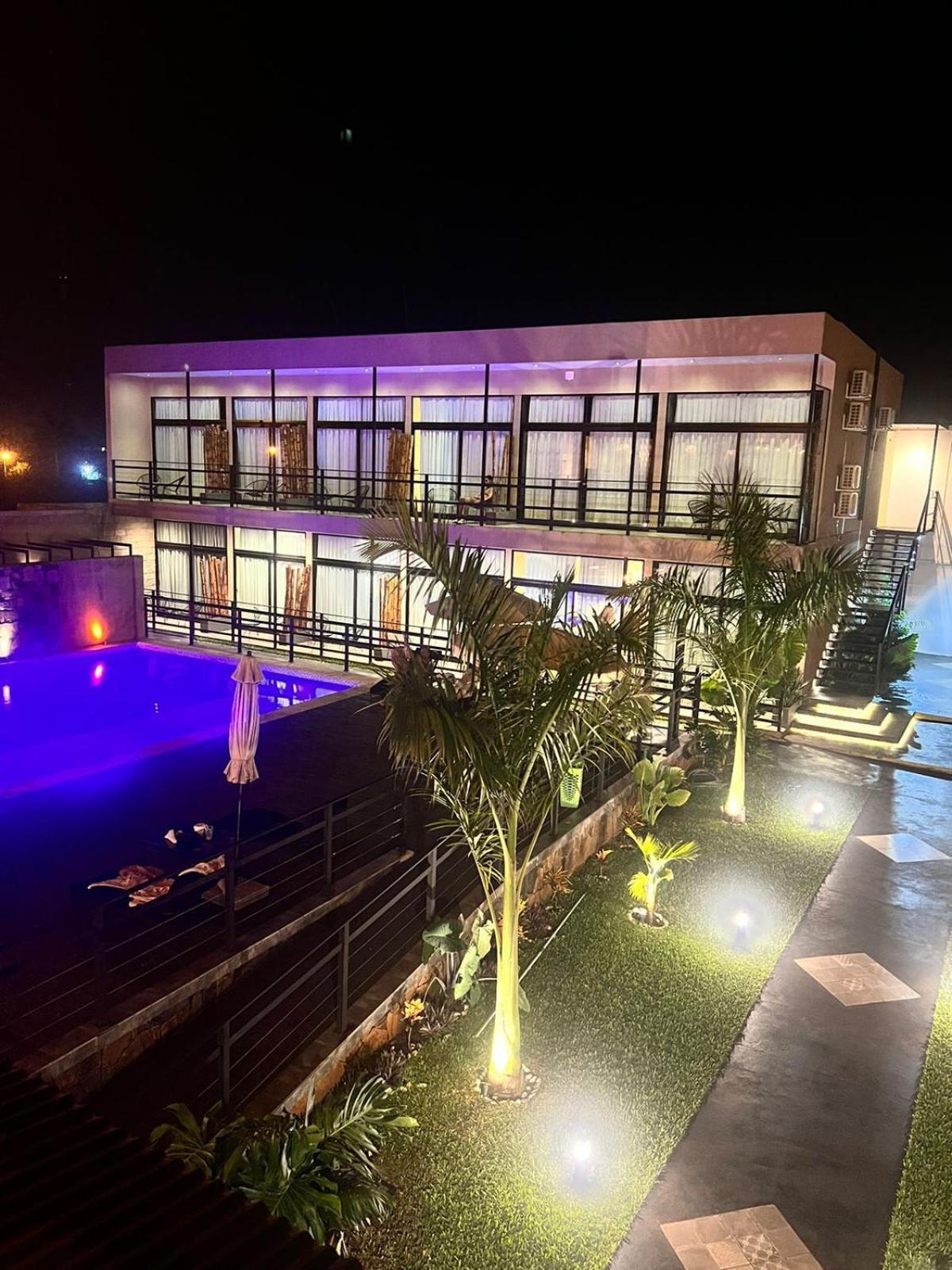 Paraiso Natural Apart & Hotel Iguazu ปูแอร์โตอีกวาซู ภายนอก รูปภาพ